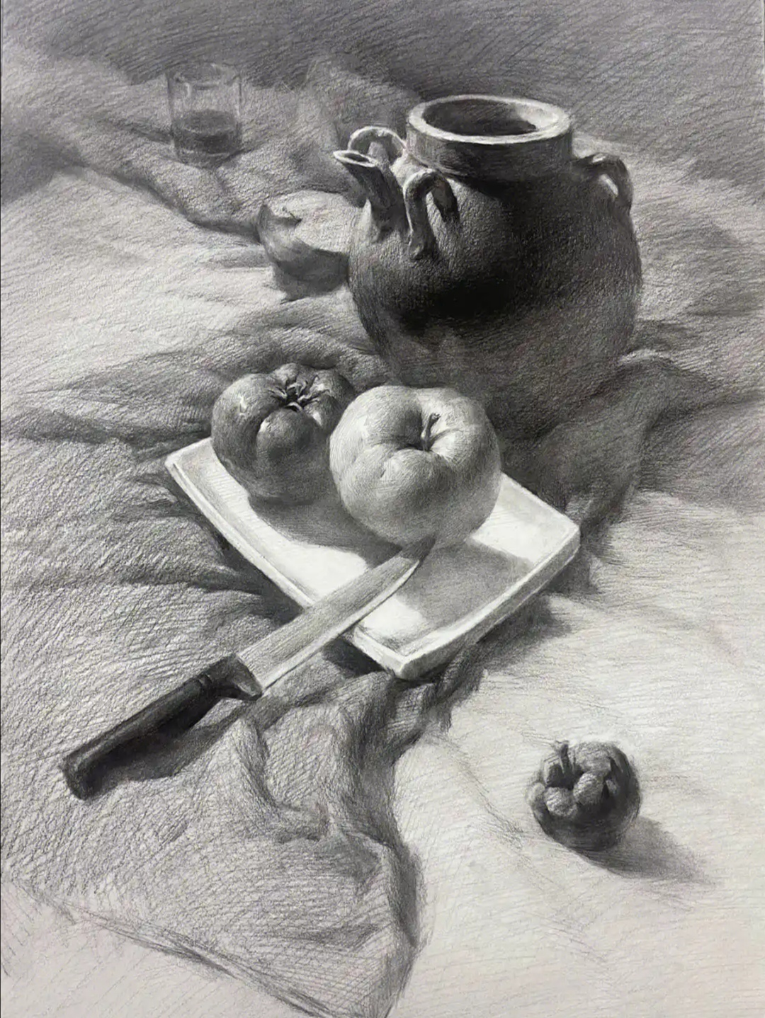 素描是以单色线条和明暗层次为基础,通过简练的笔触塑造形体,空茧与