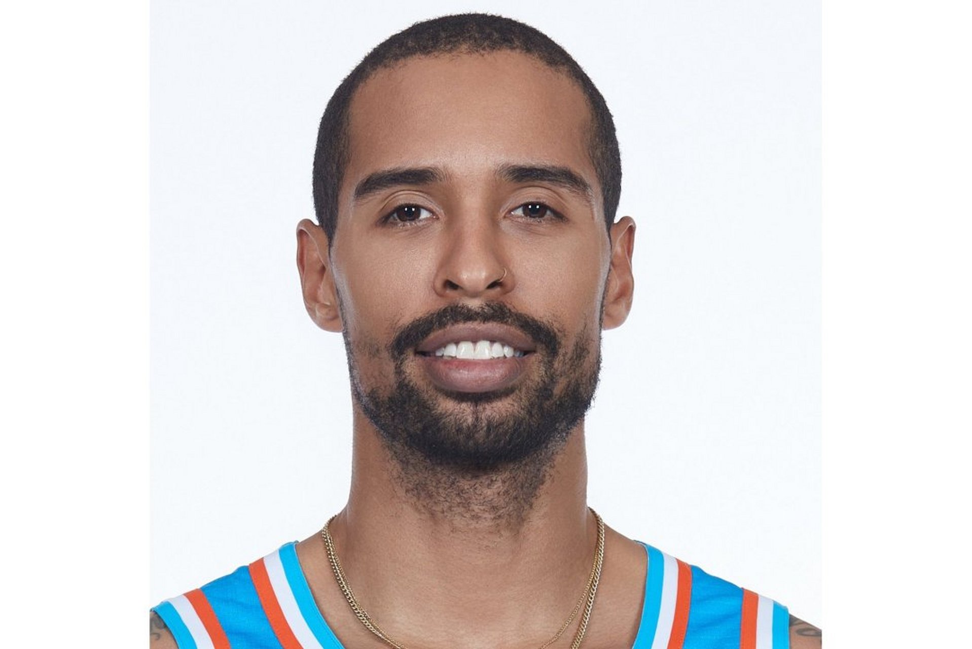 前山东队小外援兰兹博格被cba联赛淘汰出局后,决定加盟西甲联赛的大