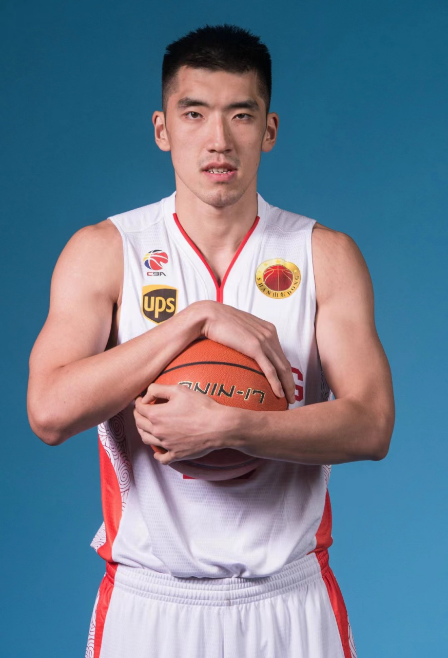 山东队的内线球员陶汉林展现出了非常突出的个人能力,他在今年cba夏季