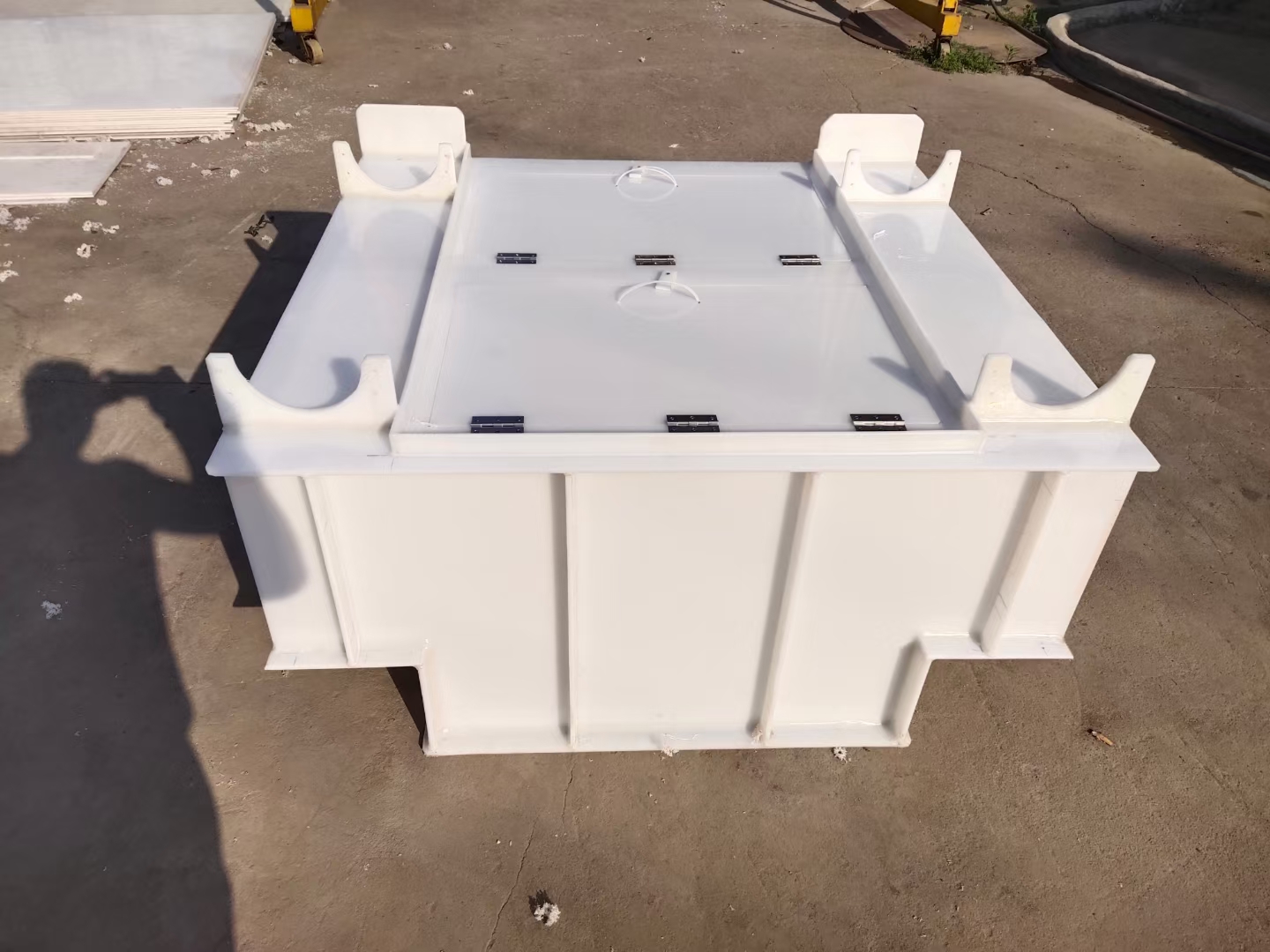 定做鱼箱pp塑料鱼箱车载拉鱼水箱鱼车鱼罐定制皮卡车货车活鱼运输罐