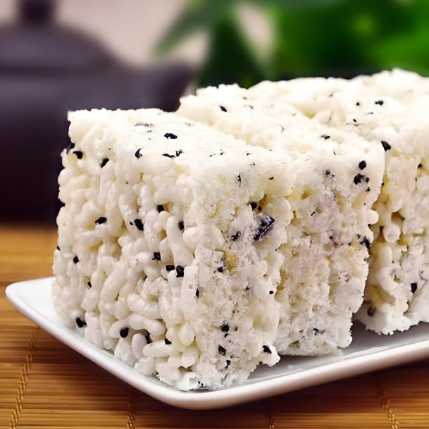 这可是江西宜春奉城特色美食,用糯米制作而成,洁白如雪,香脆酥甜,一