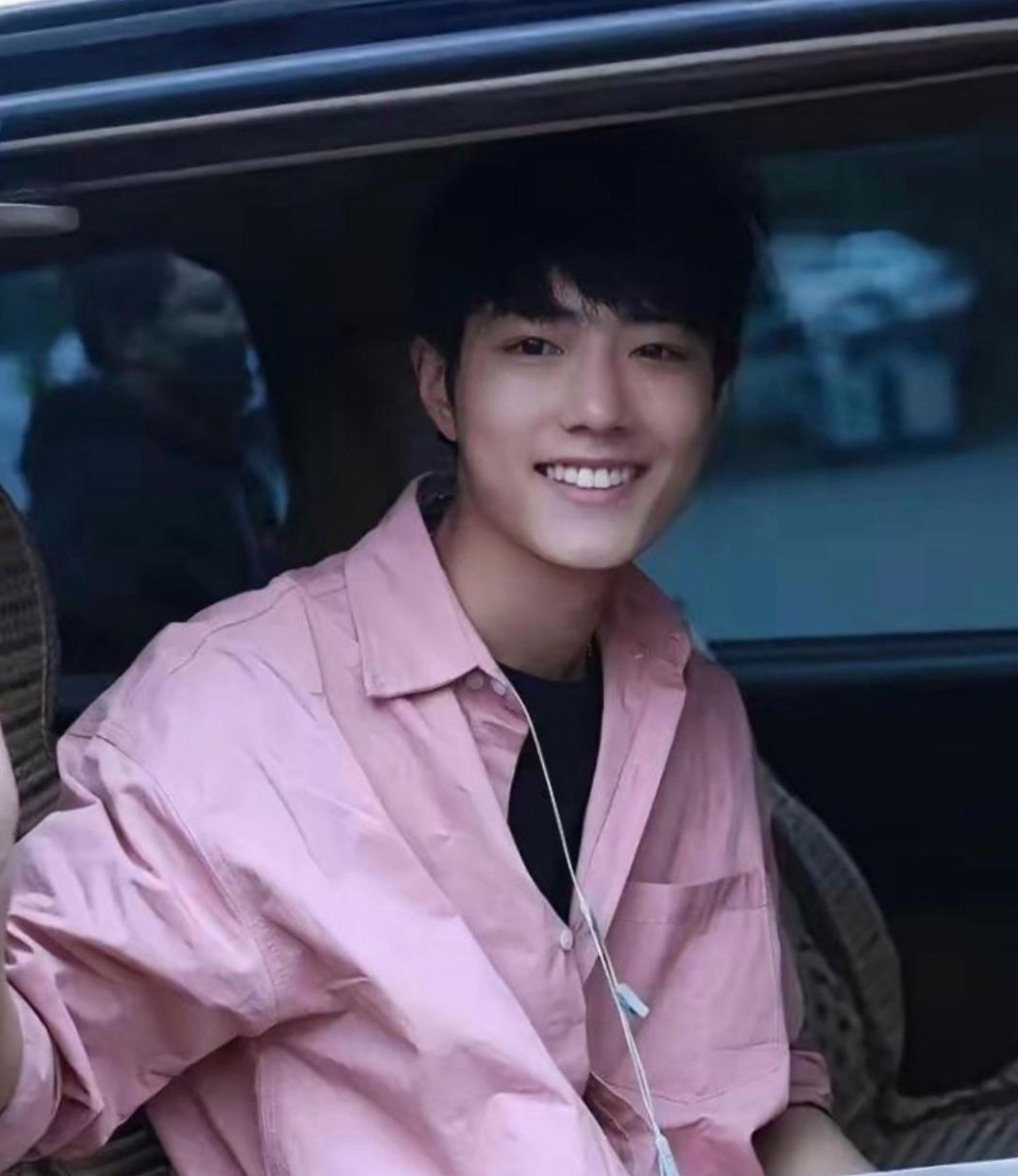 果然帅哥都是从小帅到大的,娱乐圈的颜值担当名不虚传