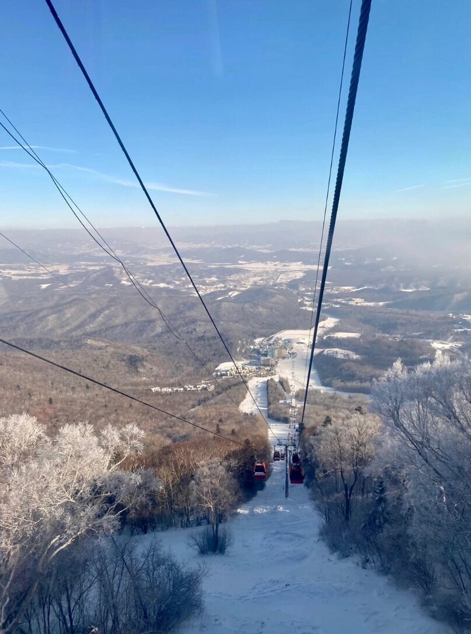 除了滑雪,亚布力还有许多其他的旅游景点.
