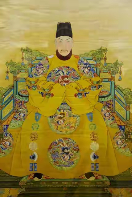《龙袍之下》