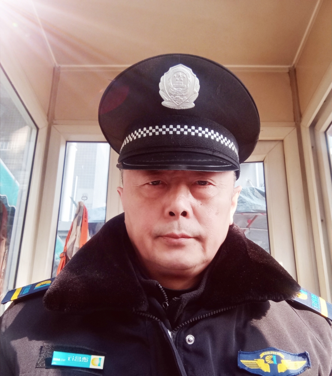 确实,到了余生,最遗憾的是没有活成自己年少时想要