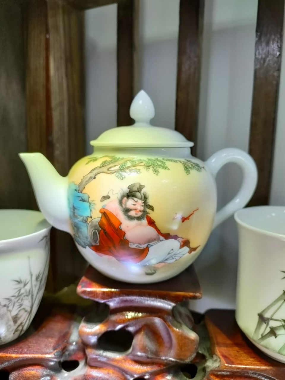 单壶《福在眼前》 江西省工艺美术师张同创作