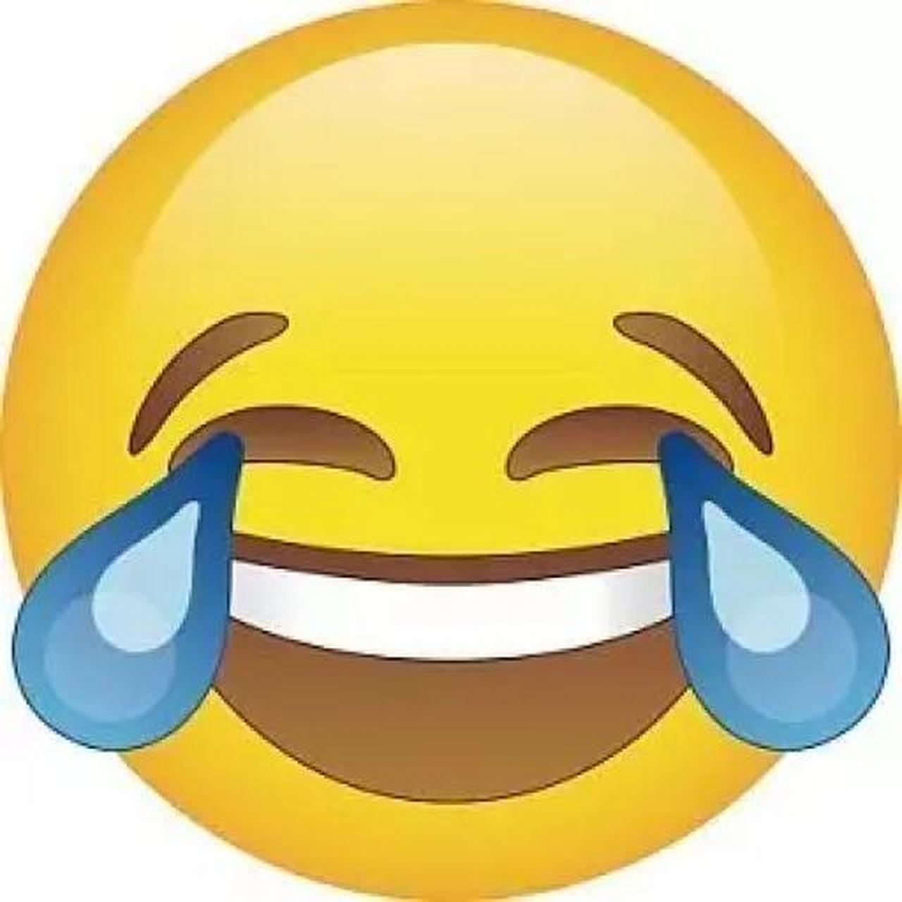 儿子早上起来说太冷了,穿了一件棉袄,让我哭笑不得