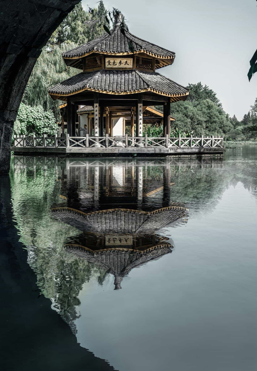 中国建筑美学 在水一方