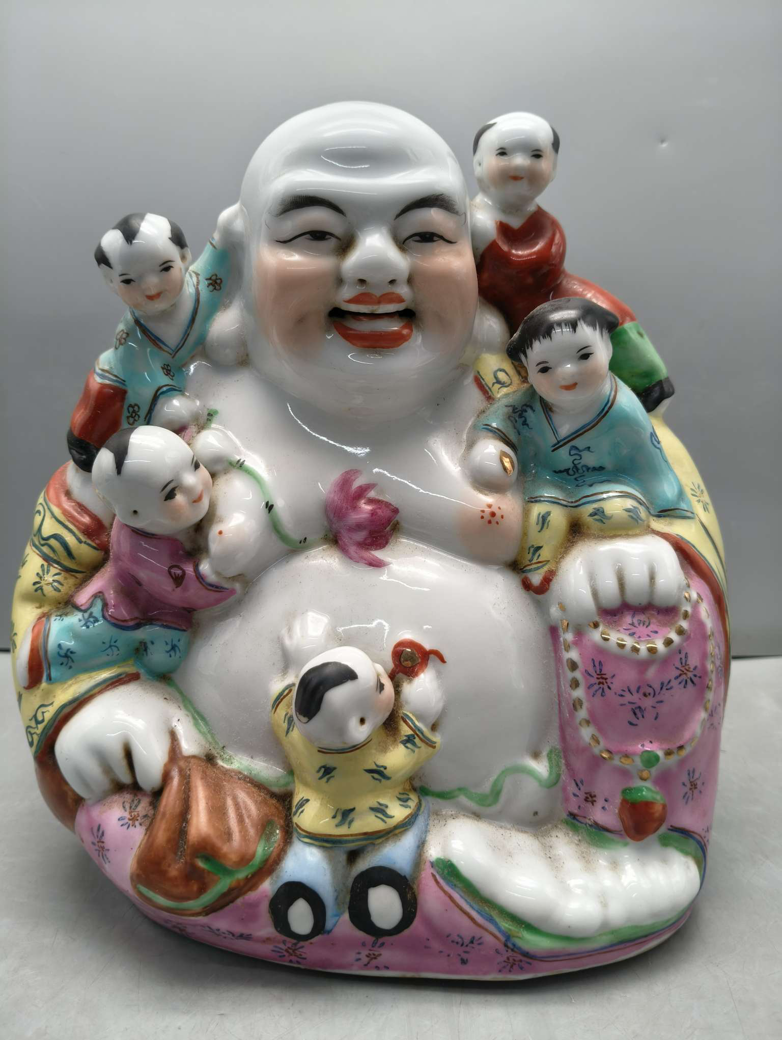民国粉彩五子登科弥勒座像,全品,具体尺寸品相详见诸图.