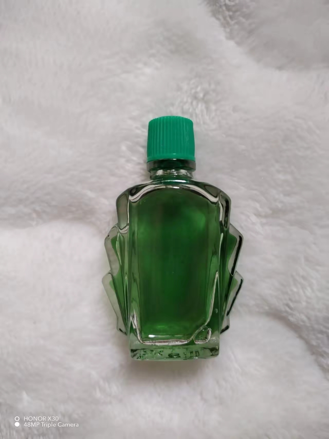 说出来不怕大家笑话,简直简单到不能再简单了,就是咳嗽了喝一滴风油精