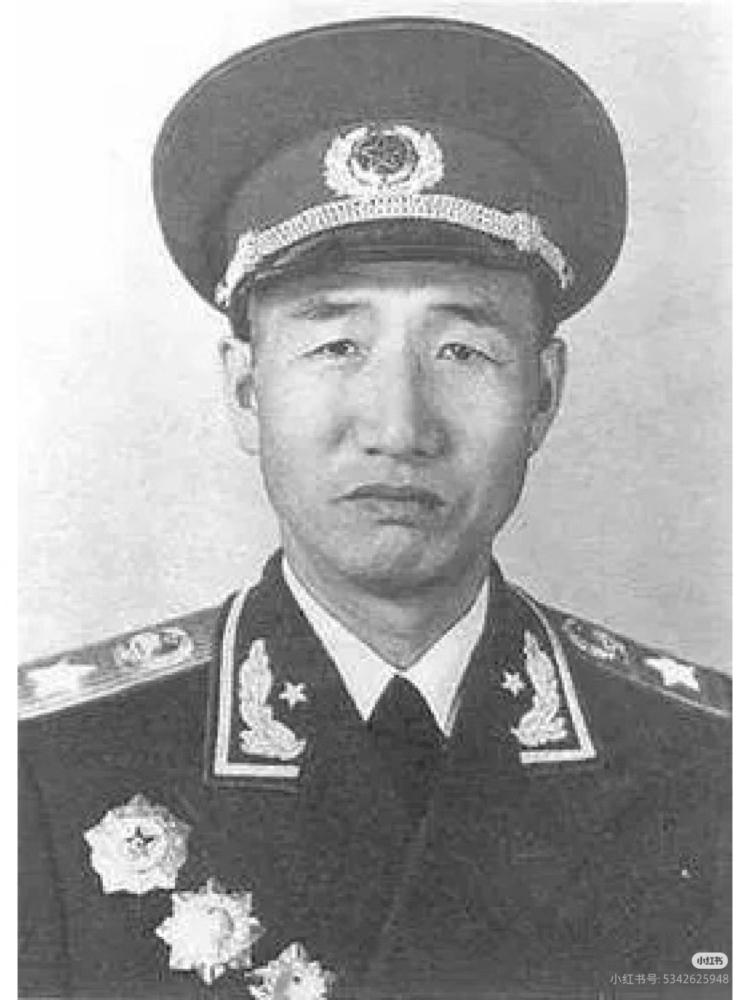 向全国所有出版社的编辑们提出建议,申请: 希望能够将徐向前元帅的