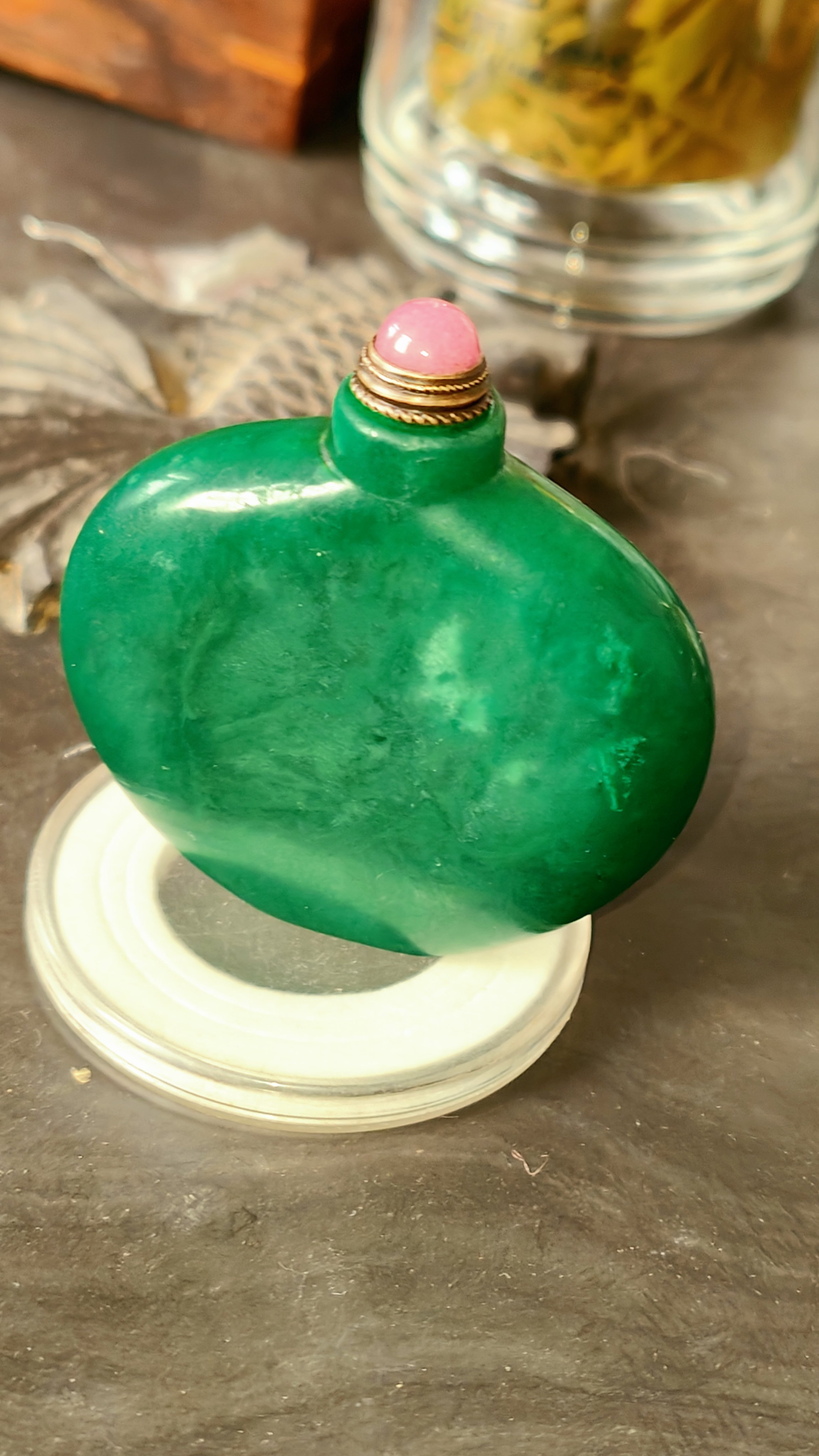 清代老翡翠鼻烟壶,帝王绿,冰种,尺寸5.5-5.4-1.5厘米,包老保真