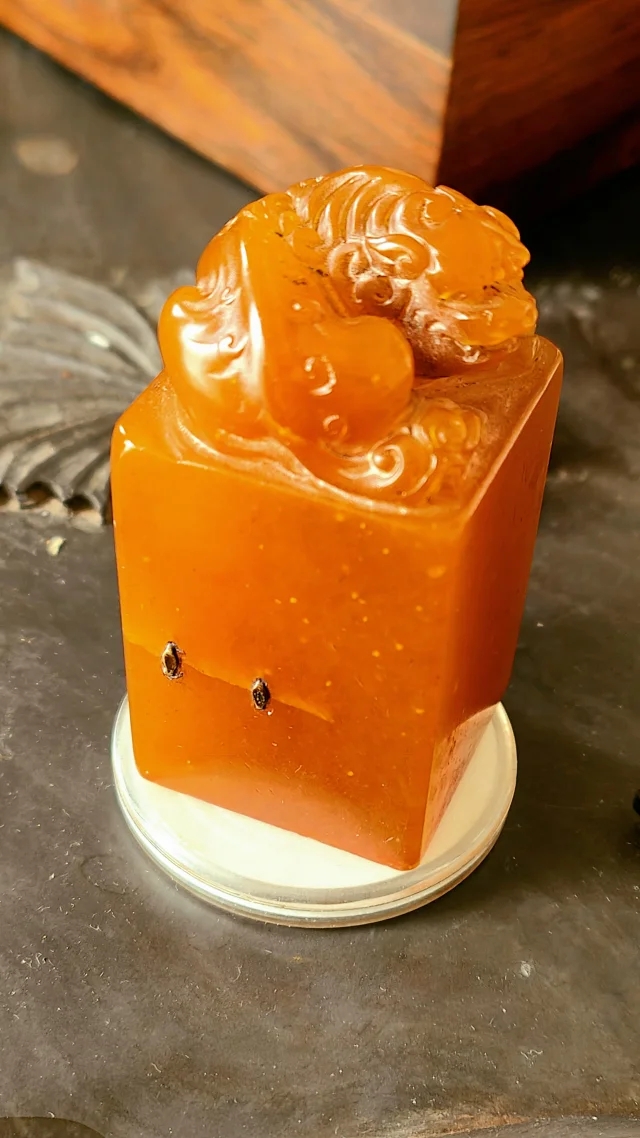 清代老寿山石田黄印章【福厂】款,尺寸7.5-3.8厘米,重227.