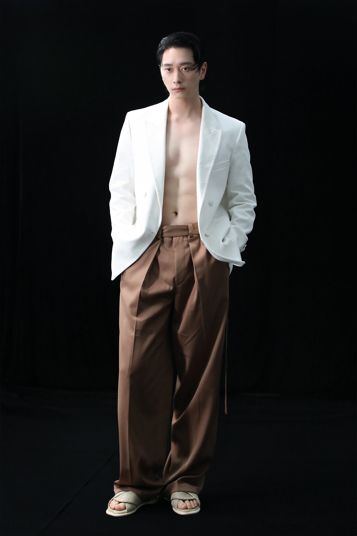 韩国2pm成员黄灿盛,当爸后迎来事业第二春.#黄灿盛