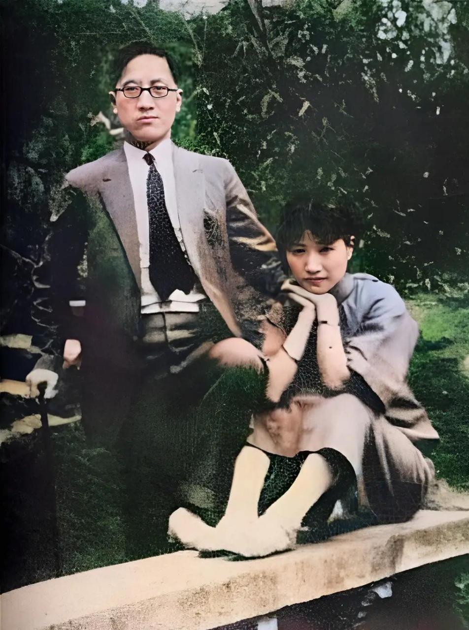 陆小曼和徐志摩是中国文学史上备受瞩目的情侣,他们的爱情故事也被