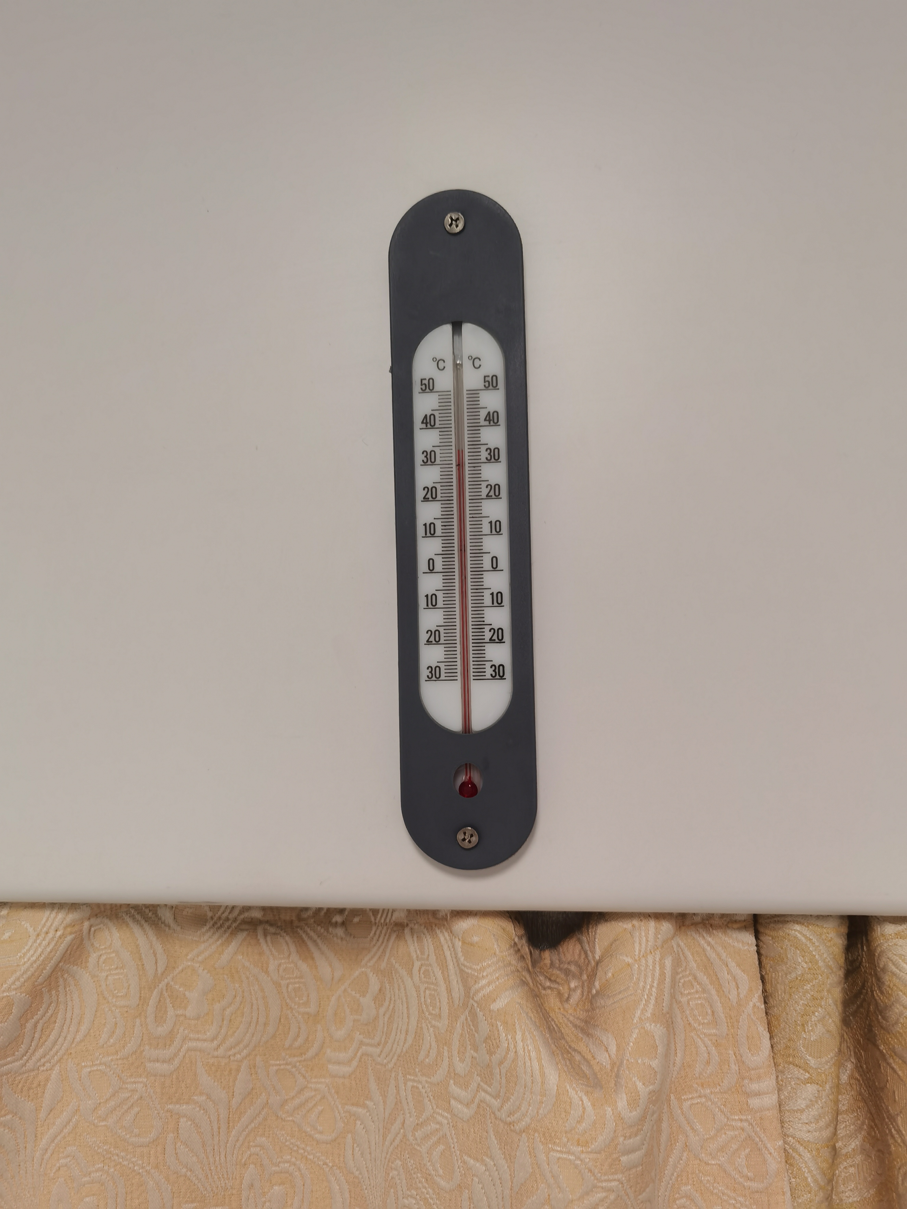 z49北京西—成都东软卧车厢内温度34,让旅客长时间处在这样的室内高温