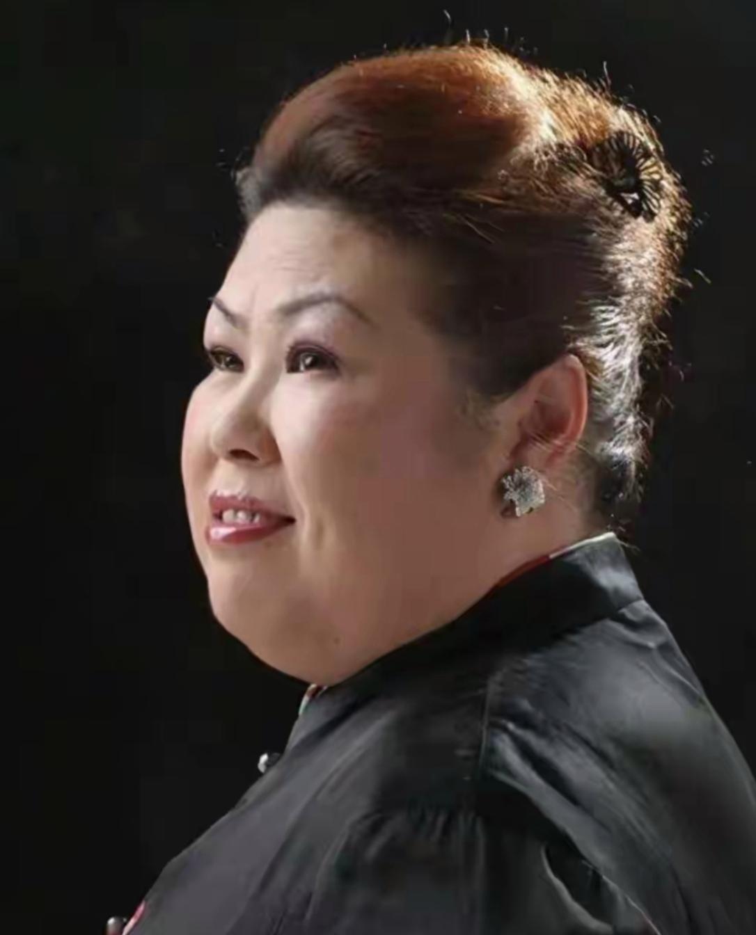 董立范,今晚的演出您真是太棒了!银幕里的富婆专业户.