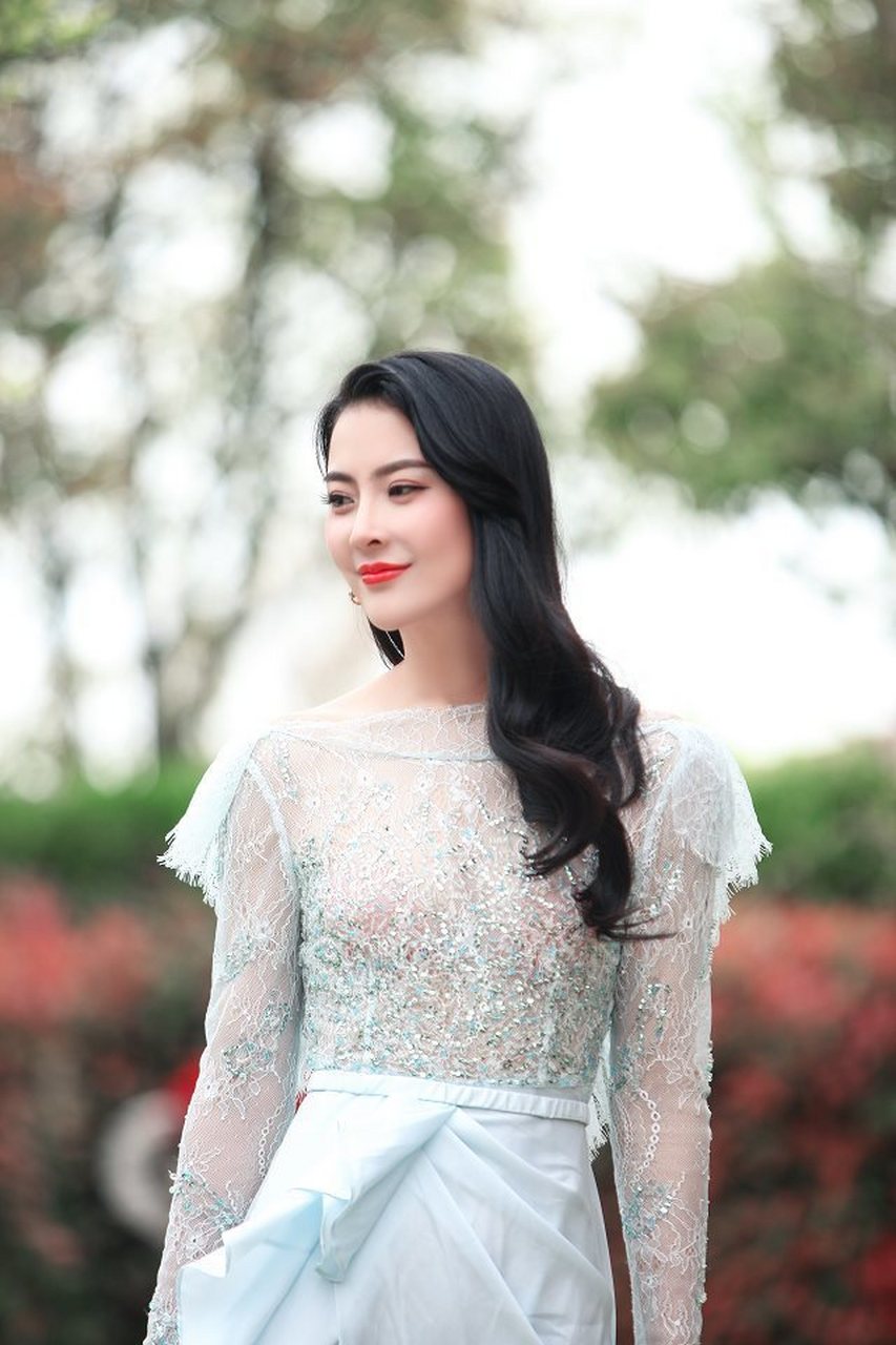 美女模特吴丹惊艳写真