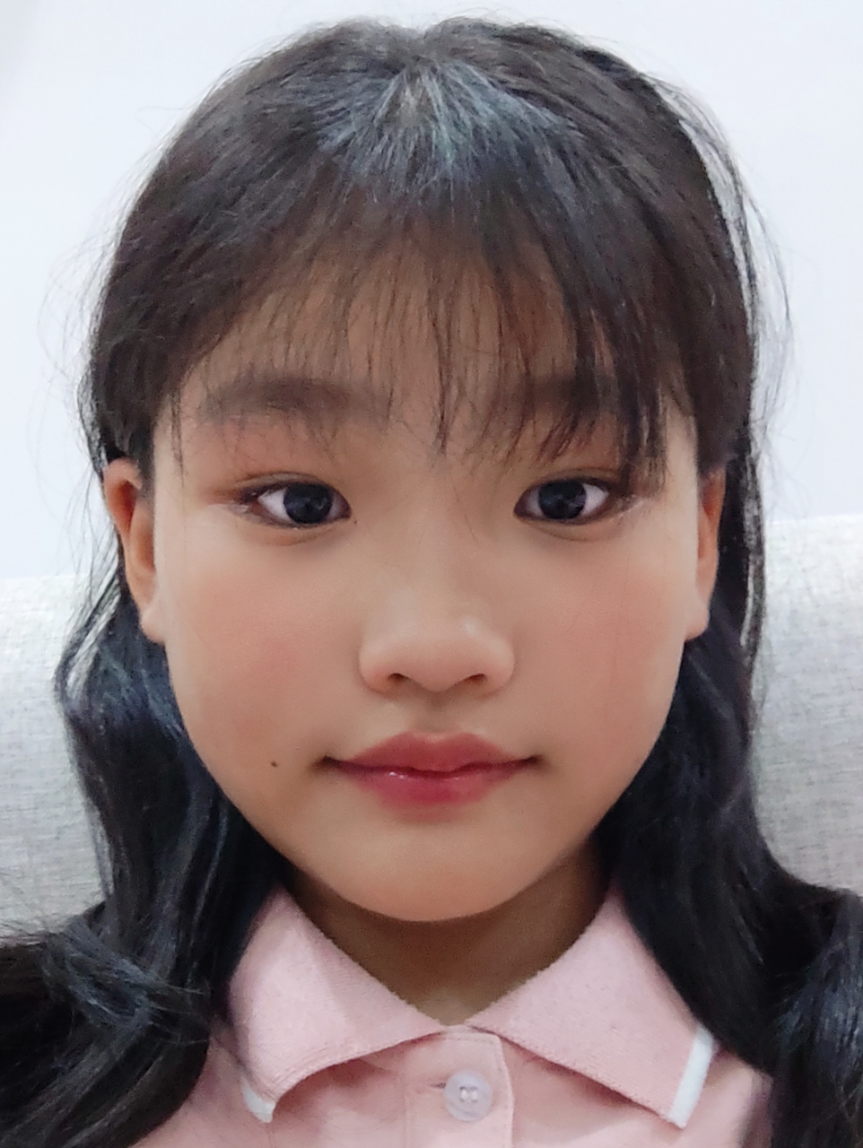 哪个发型适合她?五年级小学生.