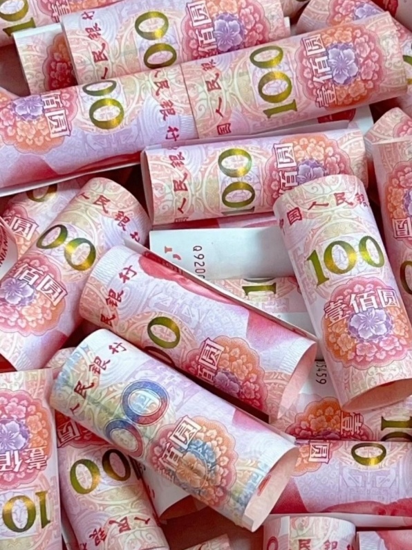 自从踏入股市的那一刻起,我仿佛开启了一扇通往新世界的大门