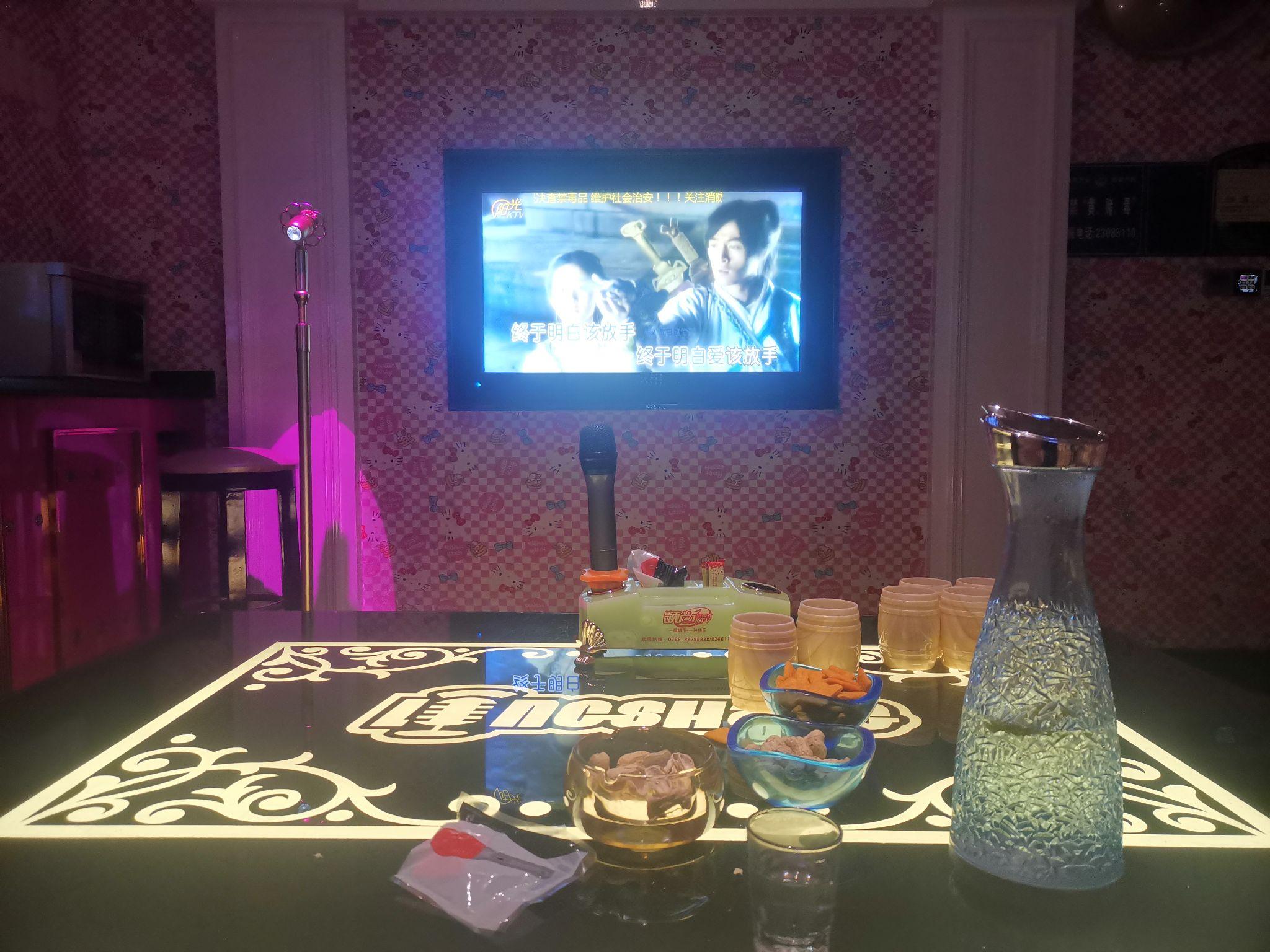 对于 ktv 行业的倒闭现象,可以从以下几个方面进行分析:  1.