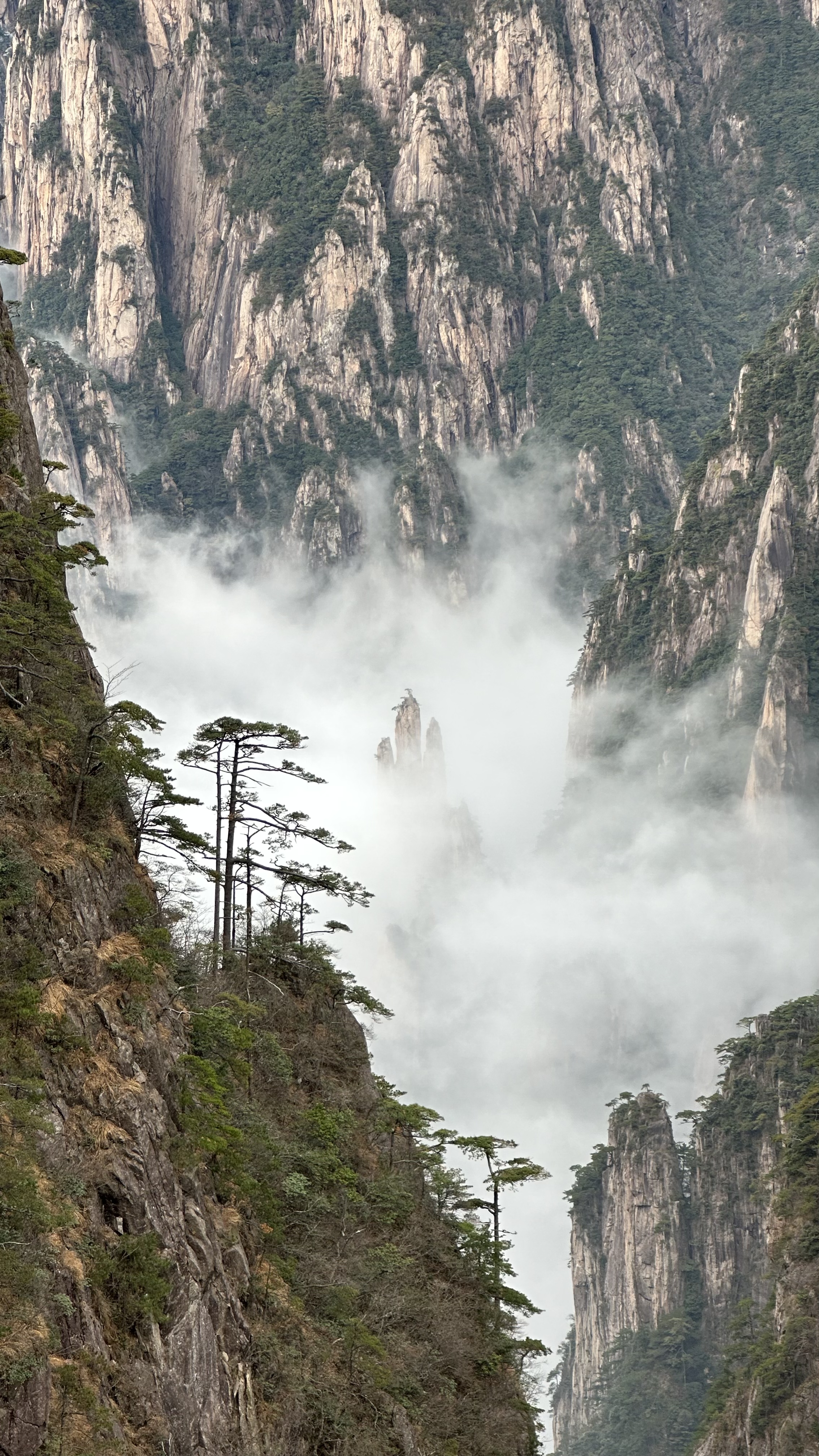 云绕山峰图片图片