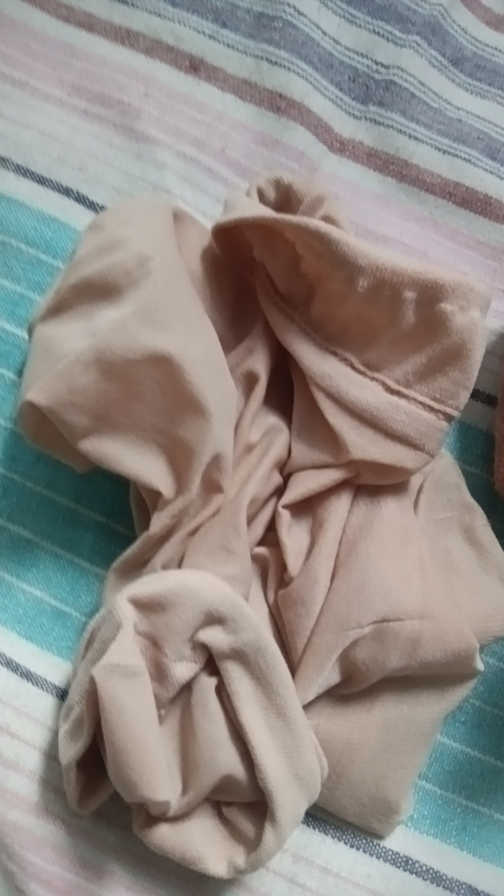 vlog记录生活# #丝袜美脚# 这天热的.穿一下午就湿了