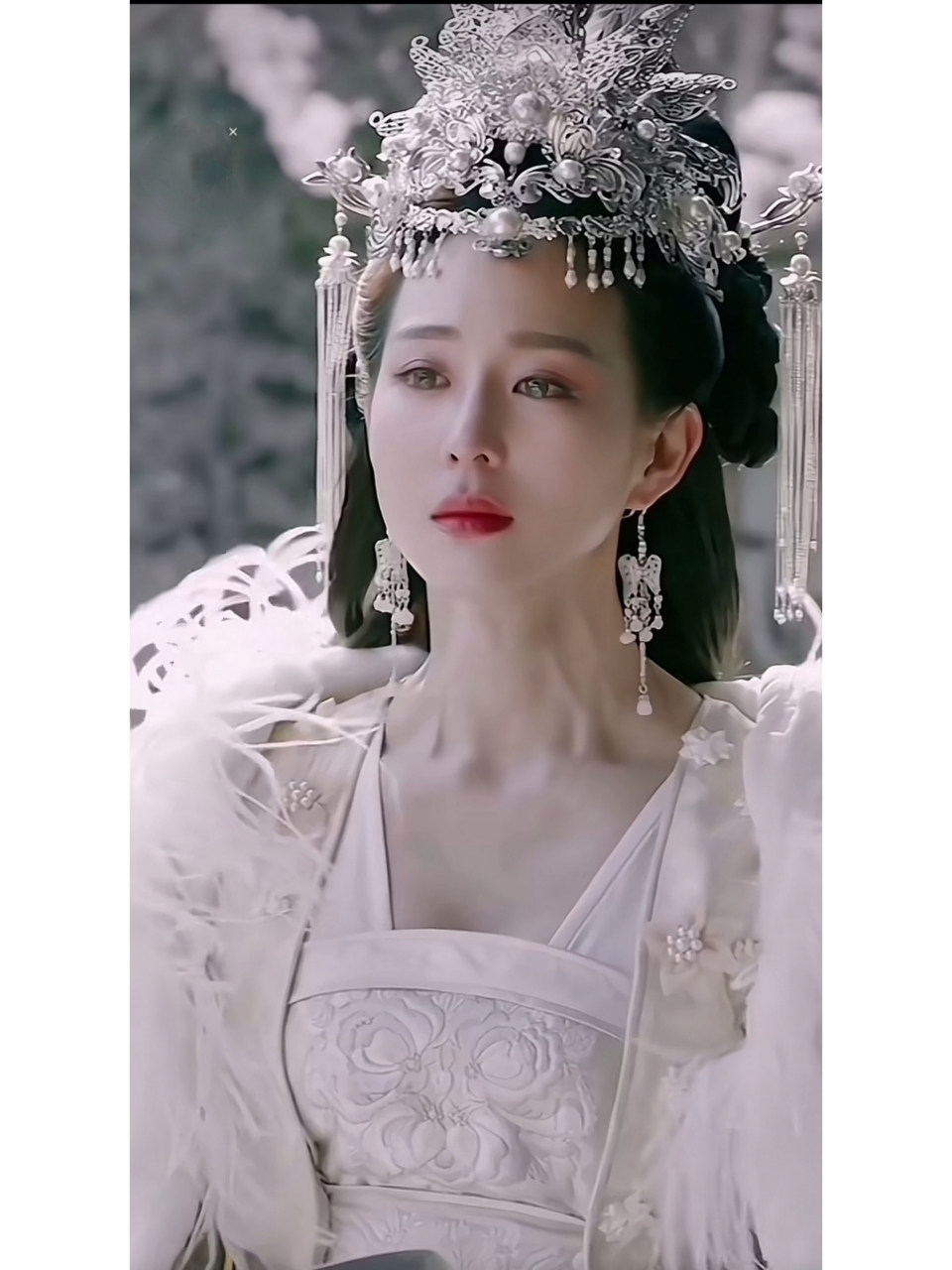 《墨蛇狂情》柳少白 男主角森罗是一条道行正在努力从三千年往四千年