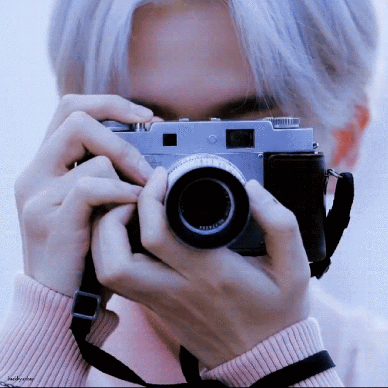 橙光《朱砂》边伯贤   阮清欢 我是阮清欢,在这个纸醉金迷的名都中