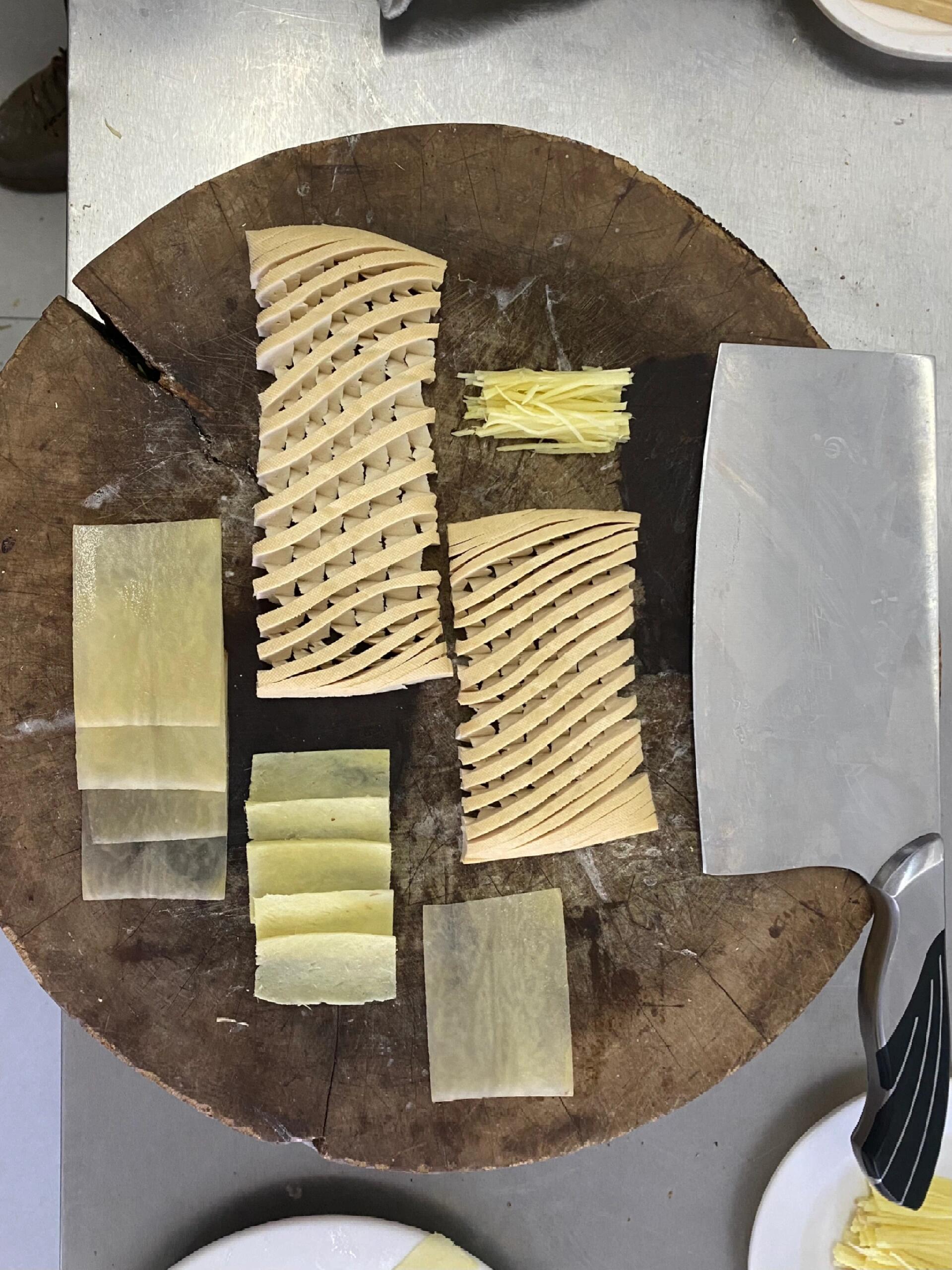 追女友教你一招,把豆干切成花干