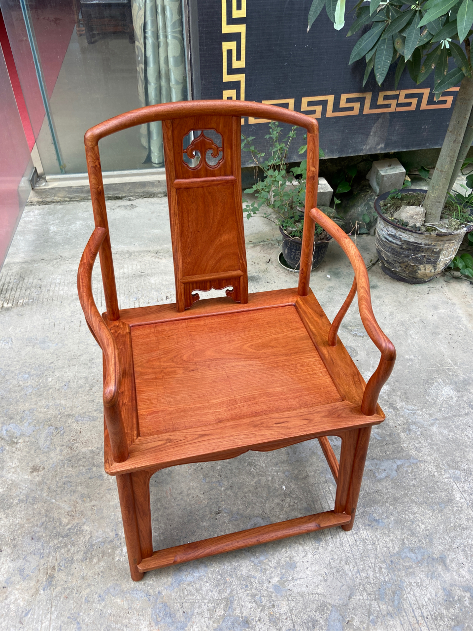 而明式家具中耀眼的,则是南宫椅.