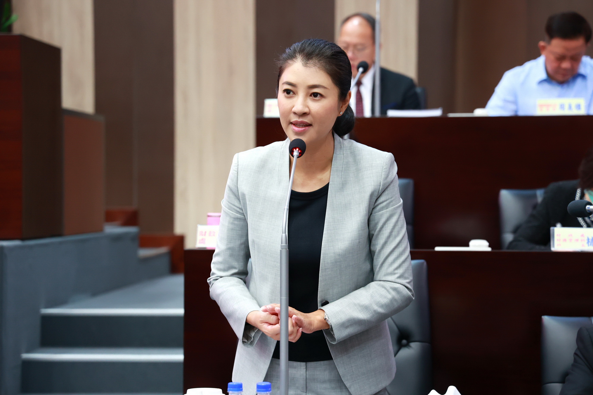 县府研议敬老爱心卡计程车单趟补助调高至100元