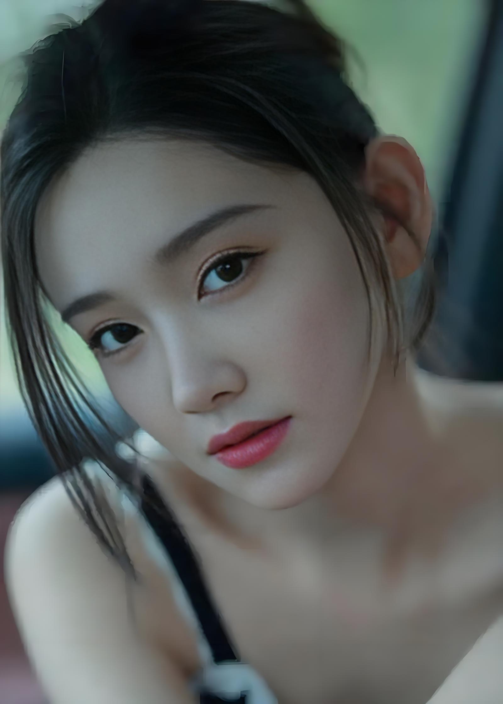 搜狐时尚盛典# 李玉洁气质优雅,一抹红唇在黑色背景下格外引人注目