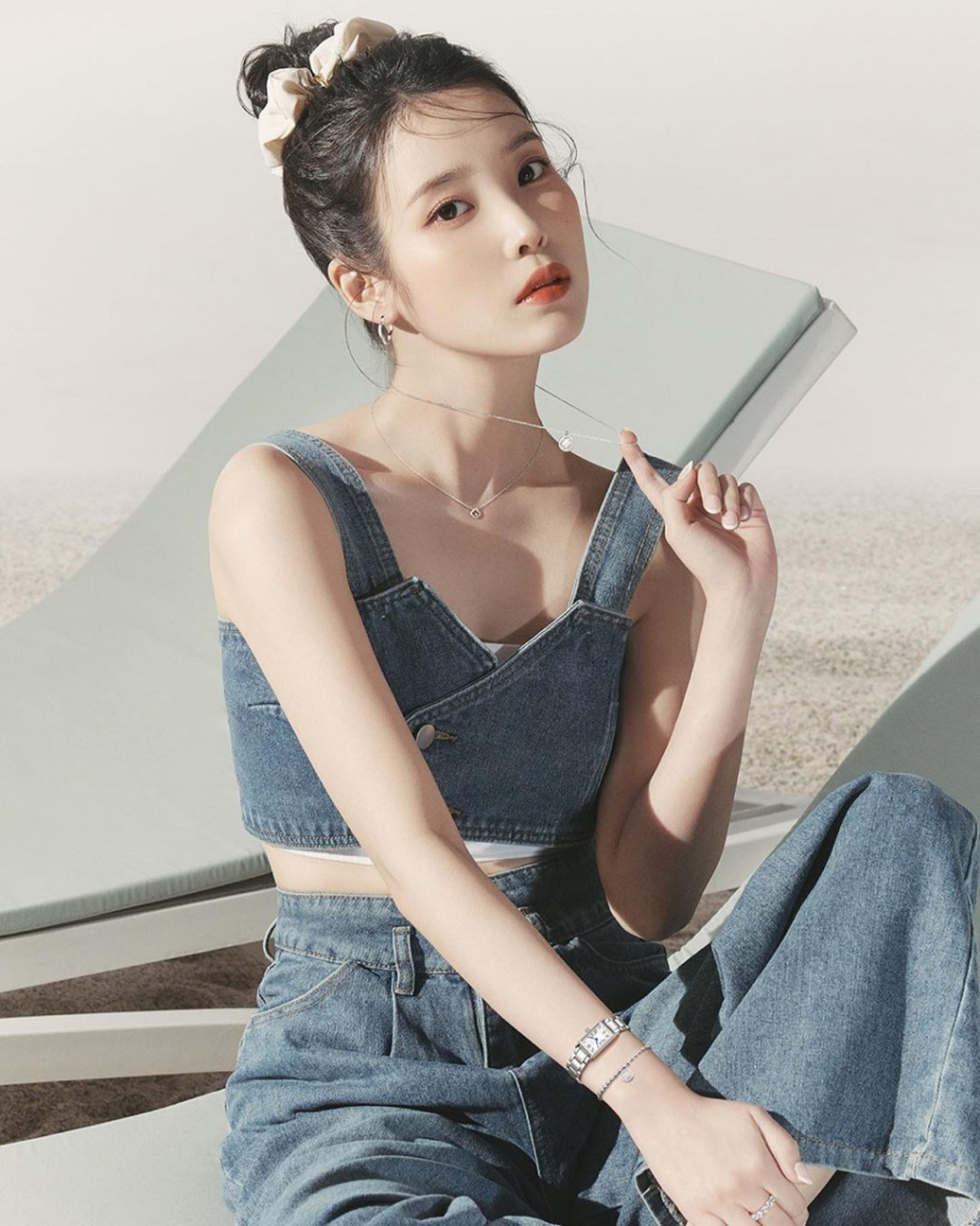 李知恩可以清纯可御姐,这两种风格,你最喜欢哪一种?#iu李知恩# #明星