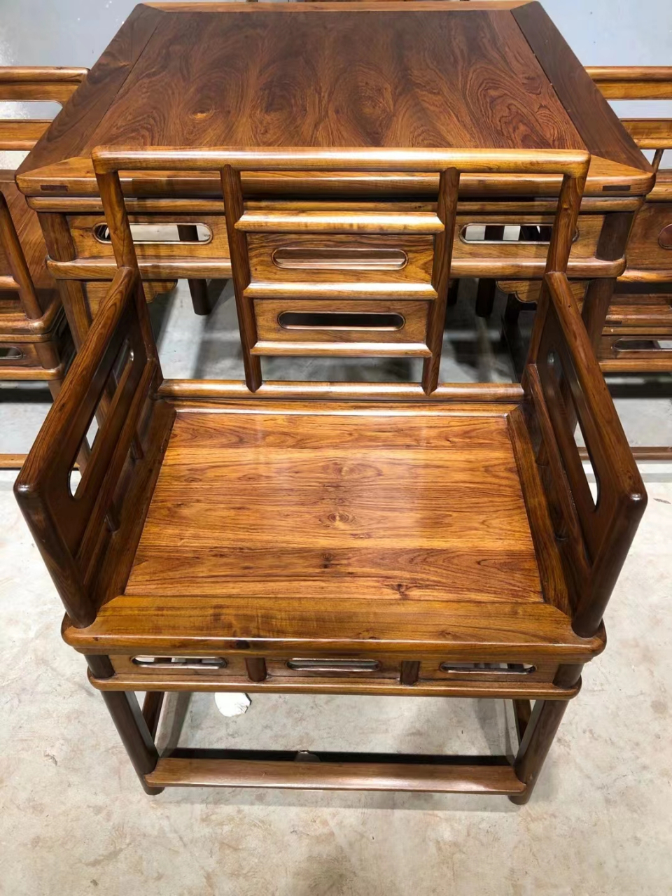 海南黄花梨茶桌