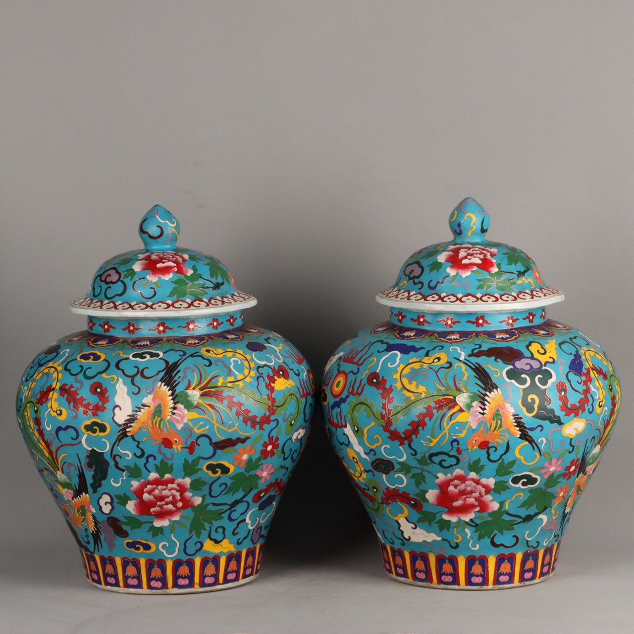 明代珐琅彩掐丝将军罐