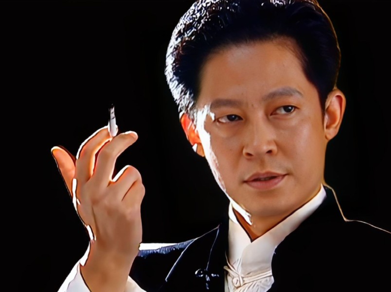 王志文曾言:"想要不被社会淘汰,实现经济自由,最重要的不是会来事,不