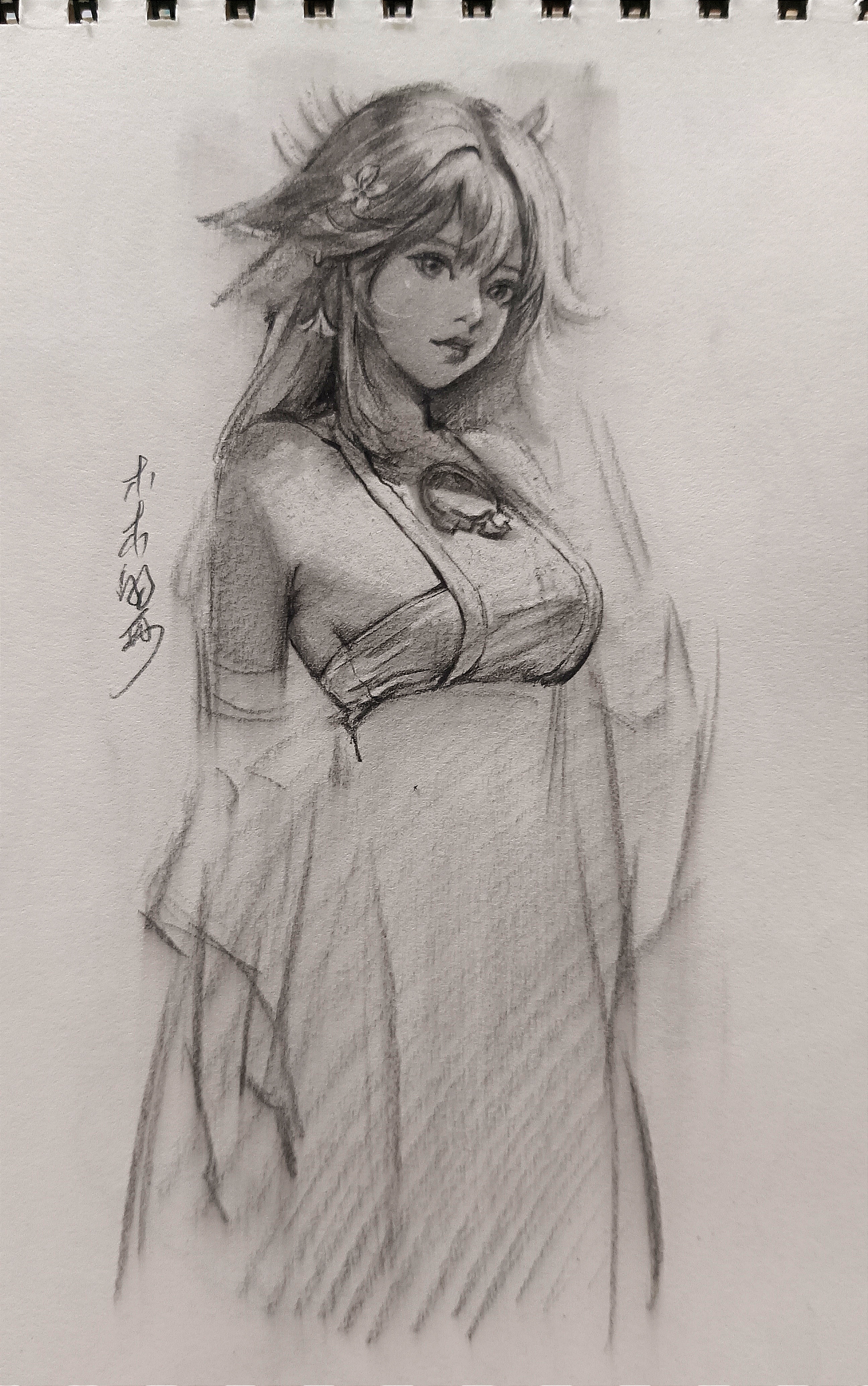 画面中,一位女性优雅地矗立在风中,身着飘逸的长裙