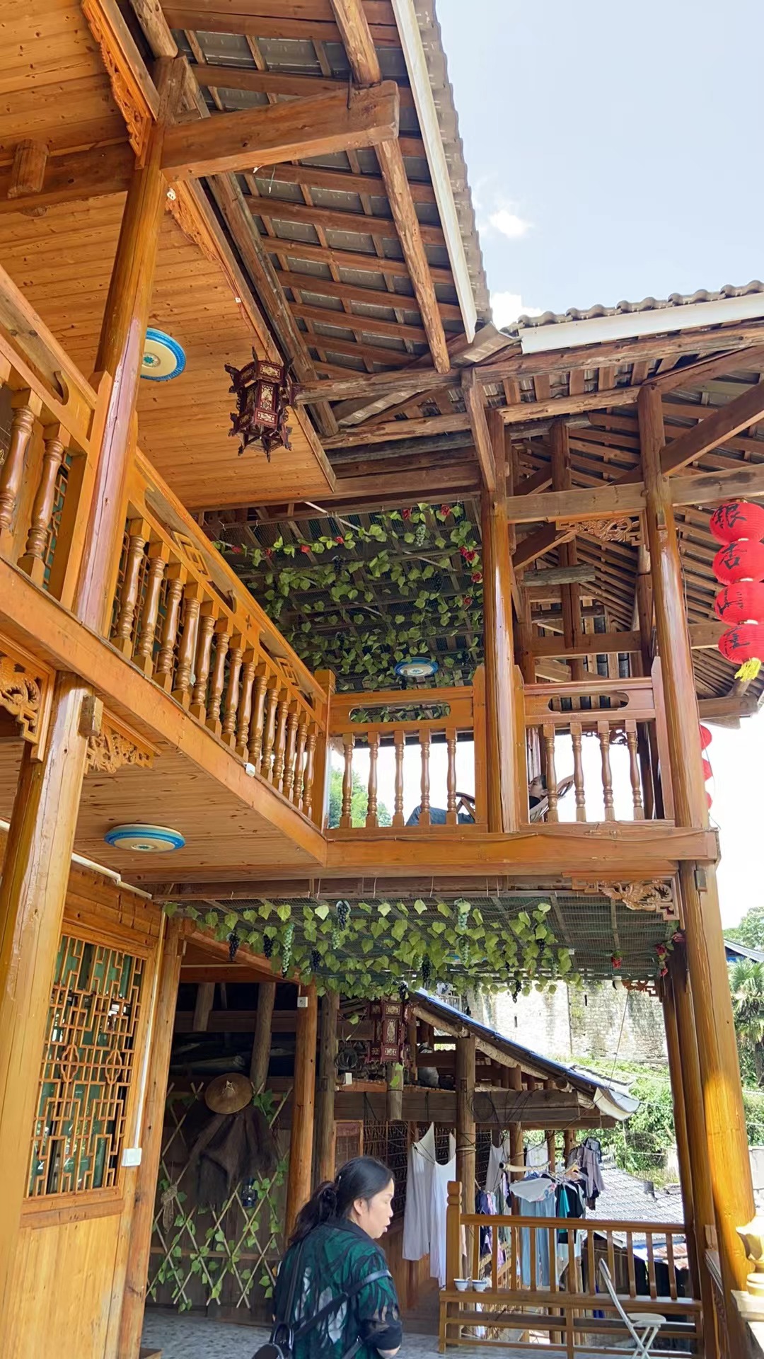 小孩考上了大学,肯定会办升学宴,只是叫自己的兄妹