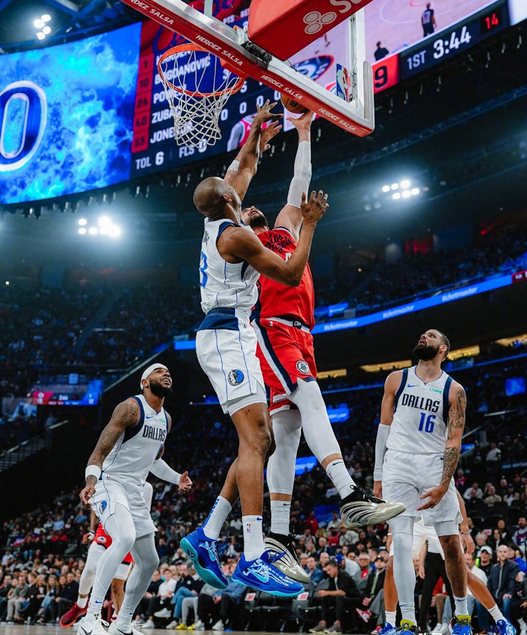 快船备战列强对决，全力以赴迎接挑战的简单介绍