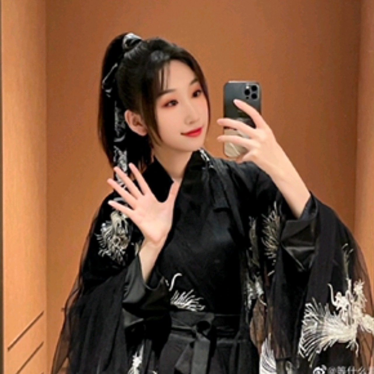 等什么君露脸