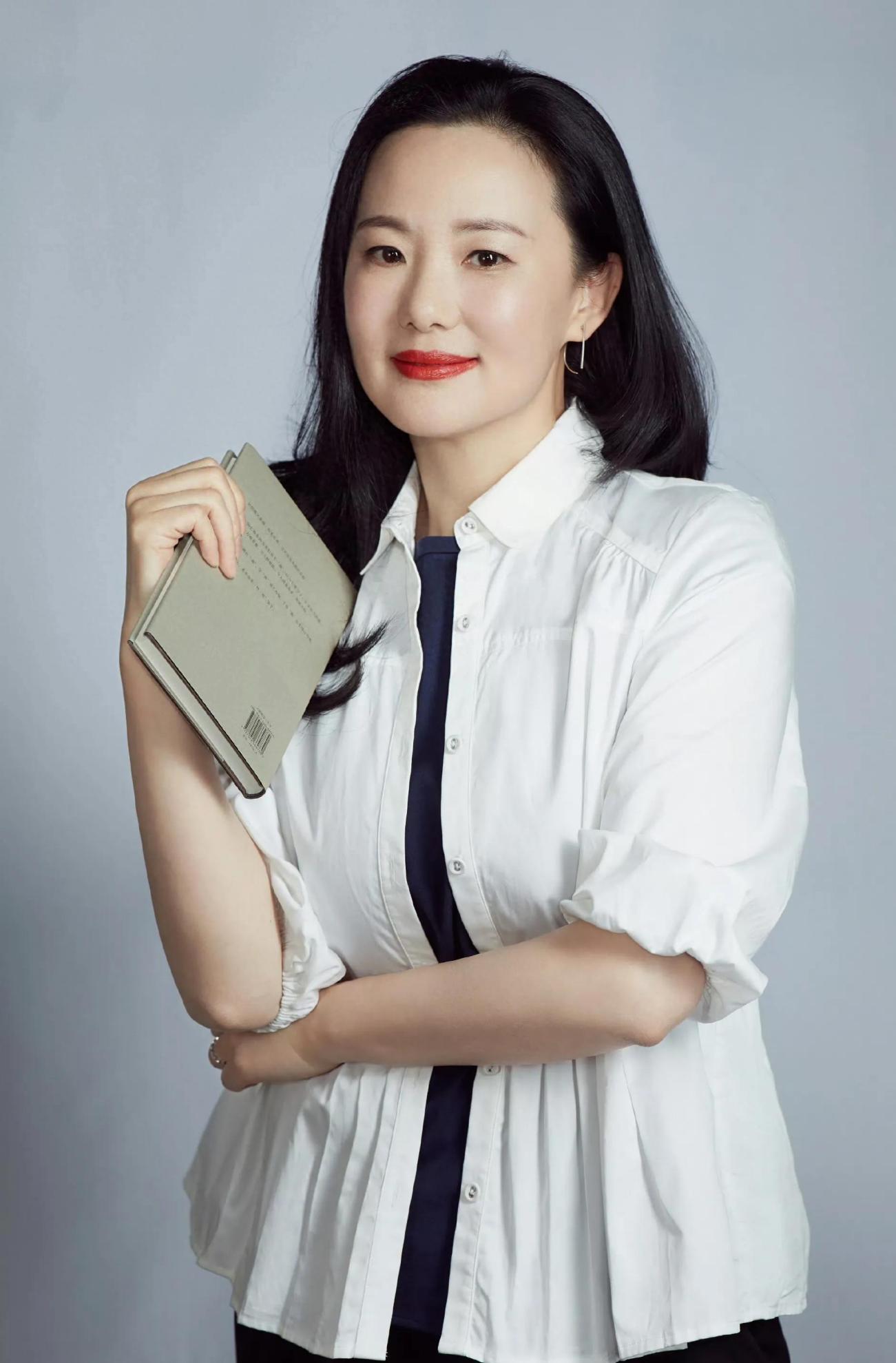 咏梅,从白领到影后之路