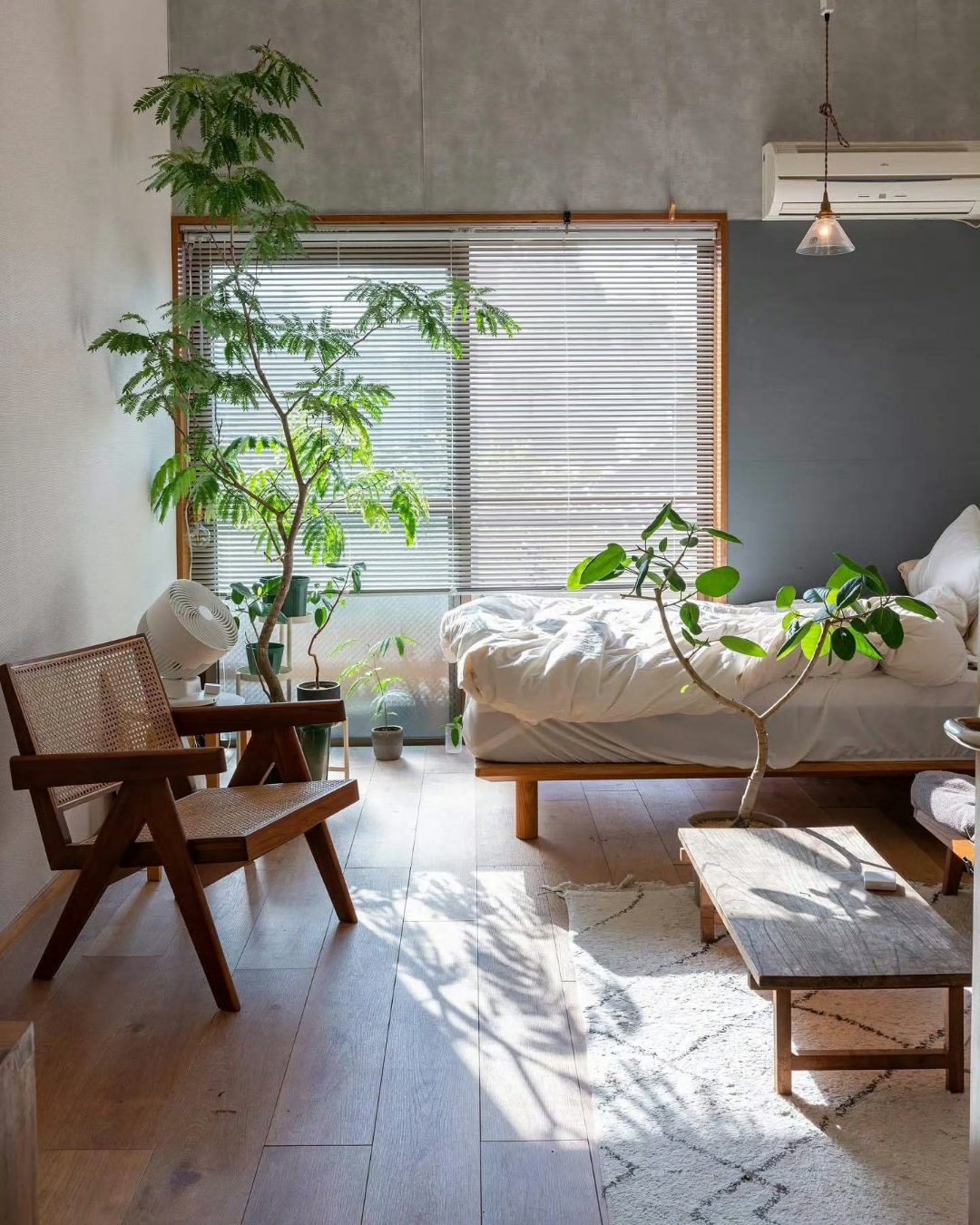 家居清新自然的装修效果图原木侘寂风装修效果图侘寂风装修风格居家