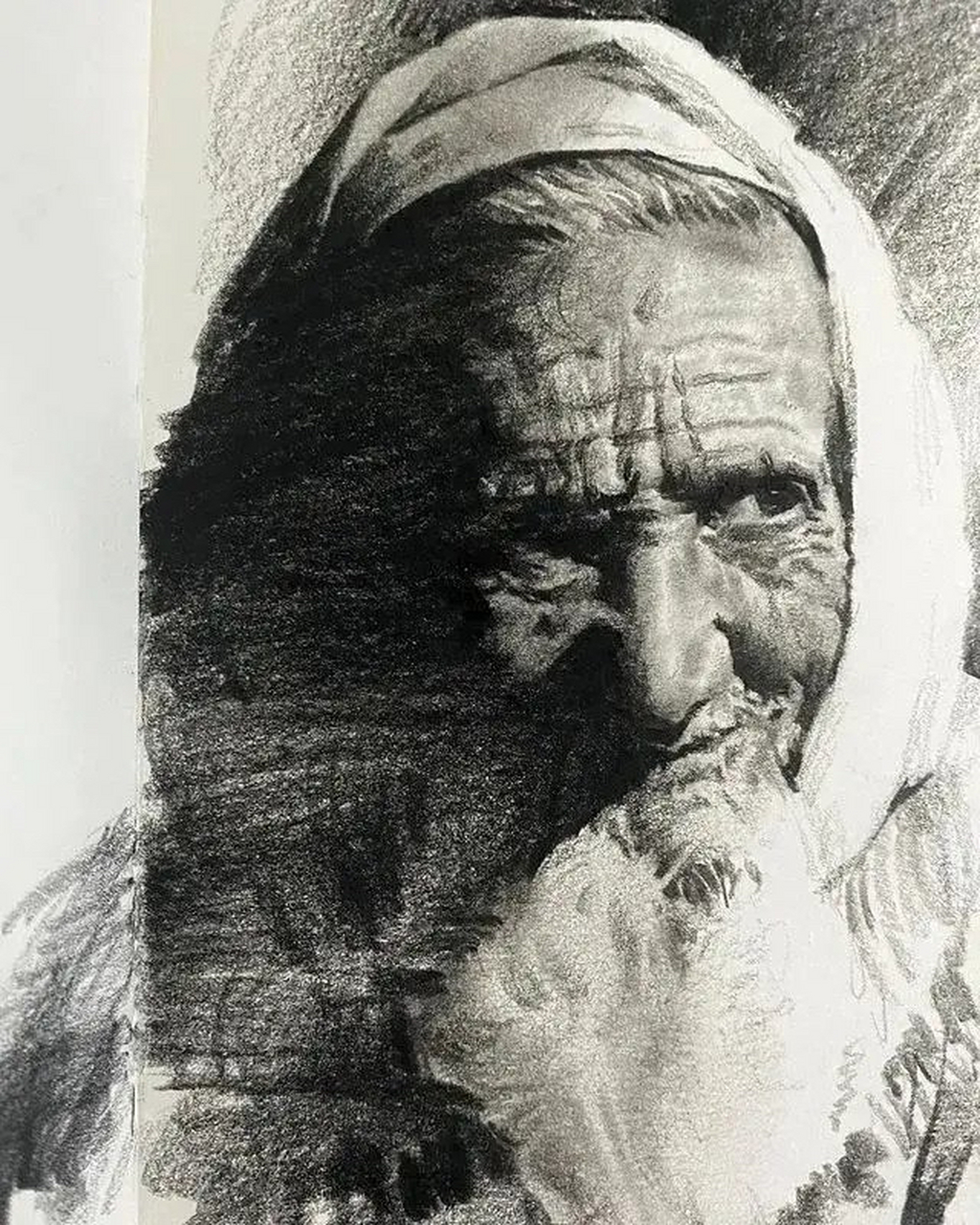 炭精条人物速写欣赏#艺术生