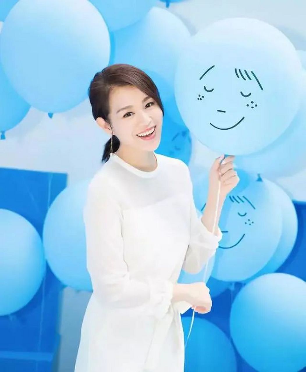 吃瓜爆料看这里# 胡杏儿(myolie wu),中日混血,1979年11月6日出生于