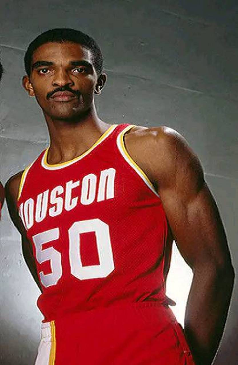 没有比赛的日子#拉尔夫·桑普森: 身高2.