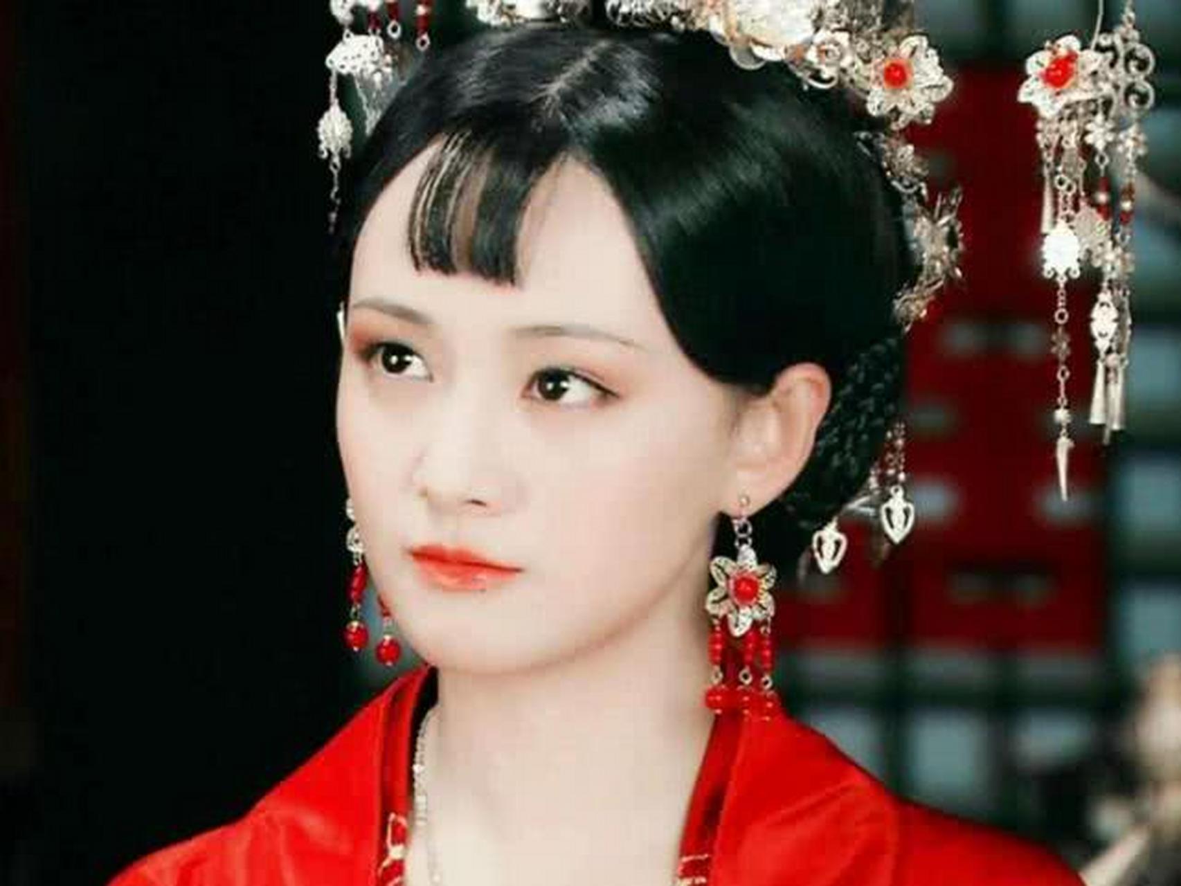 瓜友们的瓜田# 在《太平公主秘史》中,郑爽饰演太平公主一角,灵动