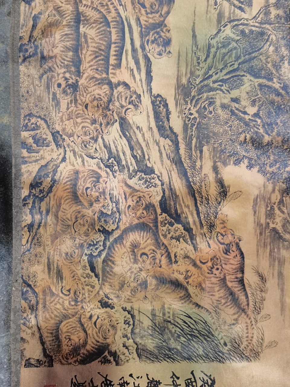 哪位大神帮忙看看我这副百虎图是真还是假