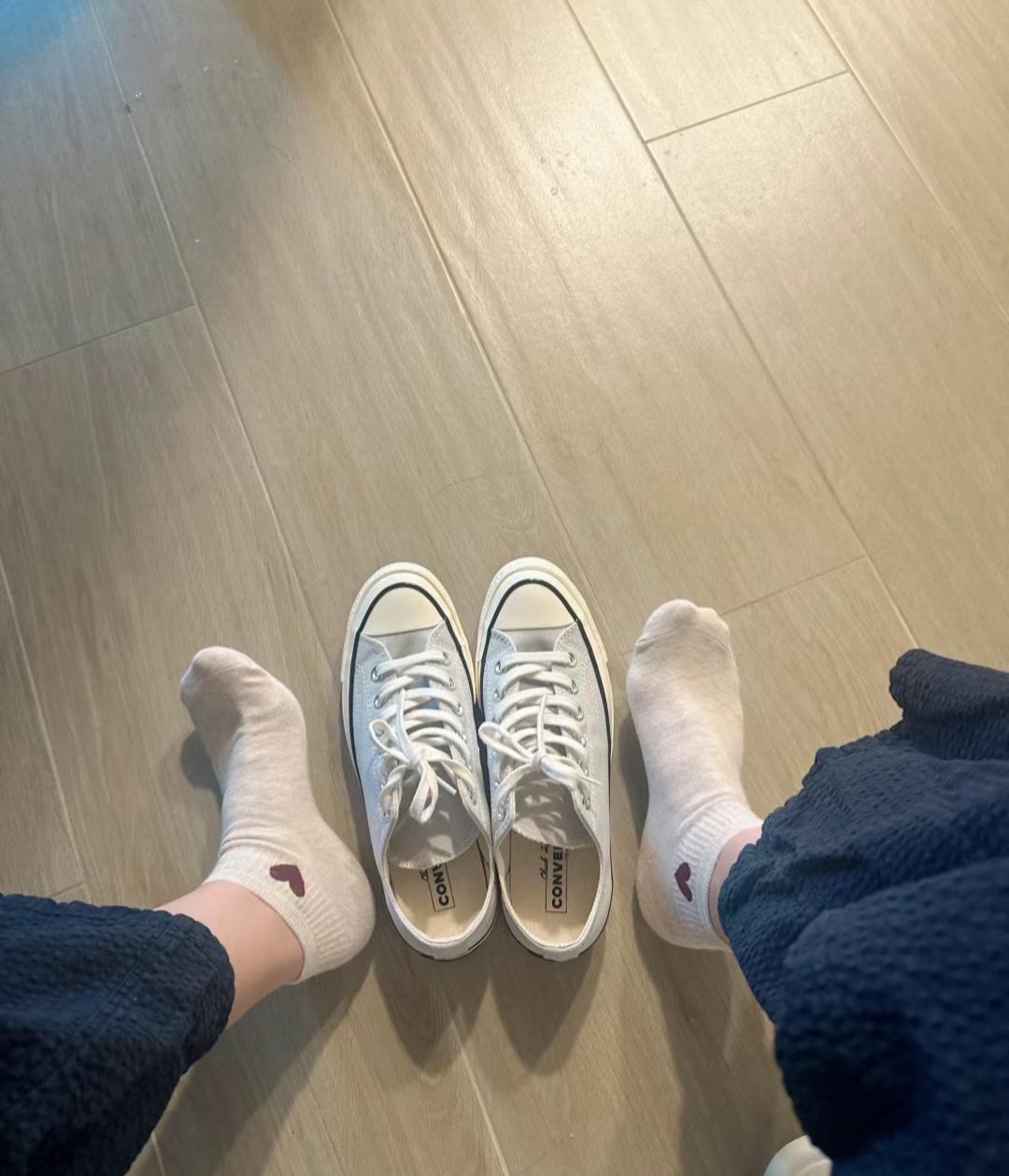 穿帆布鞋还得是穿棉袜合适