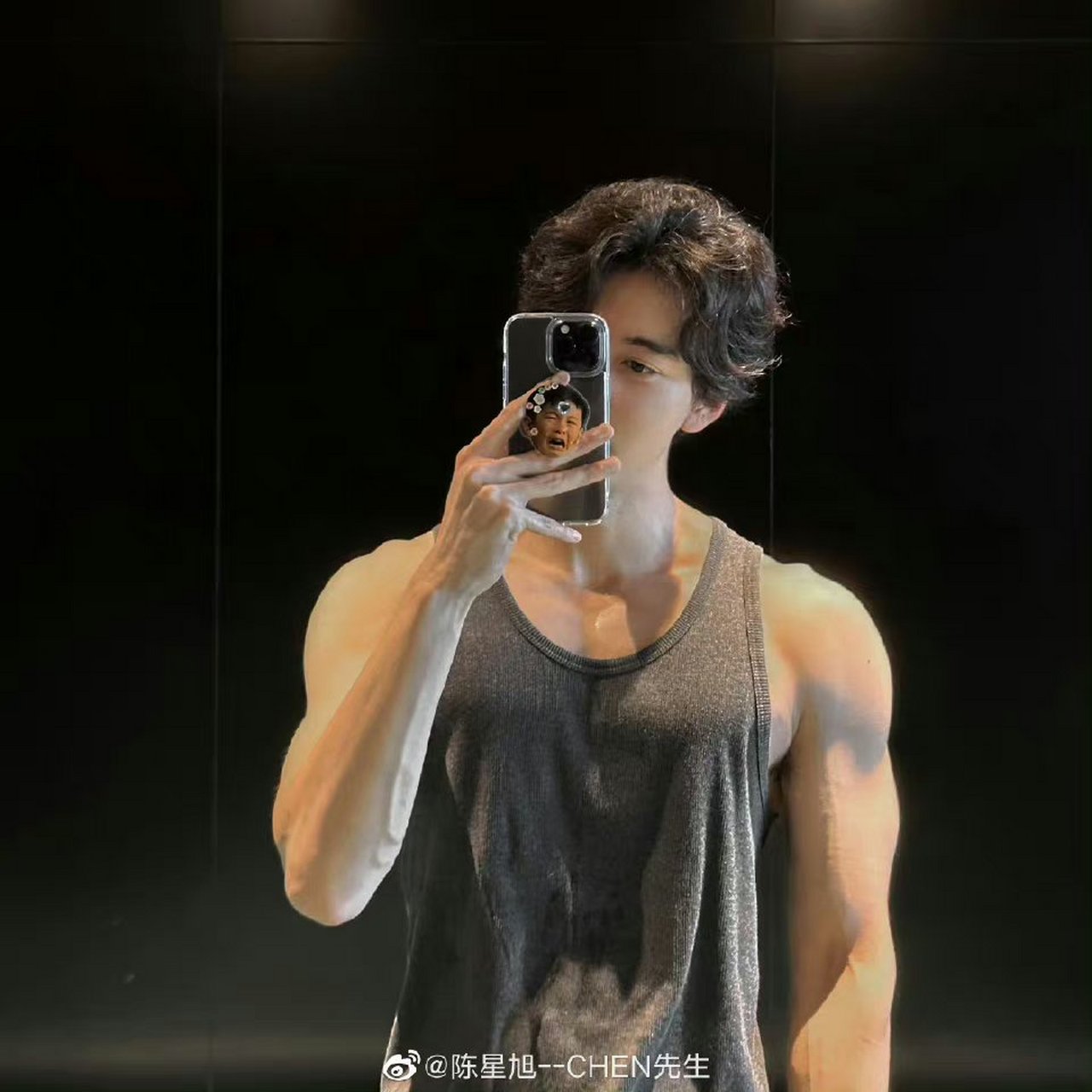 陈星旭晒健身自拍05这胸肌厉害了#日常穿搭# #元气出街奥利给